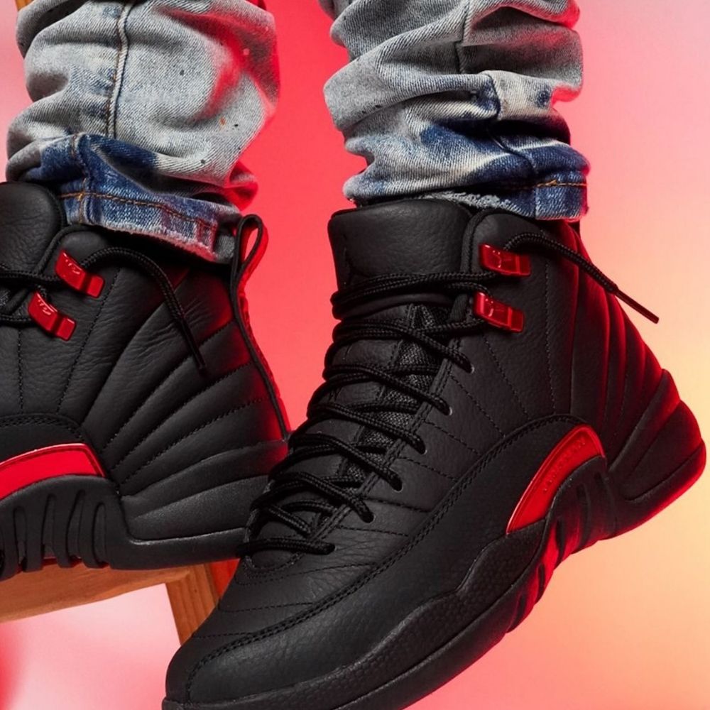 Air Jordan 12 Bloodline image 6